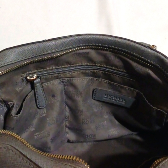 Michael Kors Saffiano Purse Crossbody Bag - Picture 9 of 13